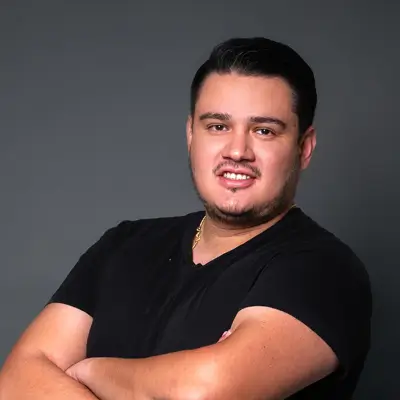 José Flores-Foto de perfil